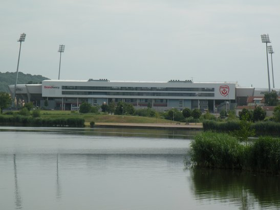  Le stade de foot